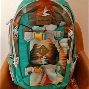 🏔Dakine Backpack🌄